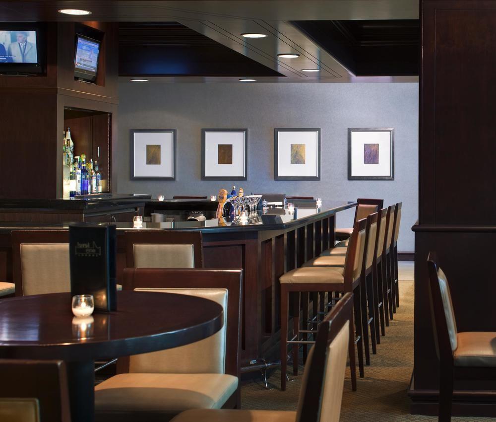 Отель The Westin Southfield Detroit Экстерьер фото