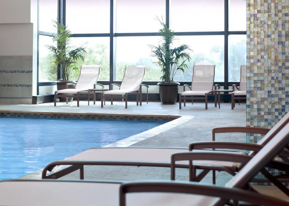 Отель The Westin Southfield Detroit Экстерьер фото
