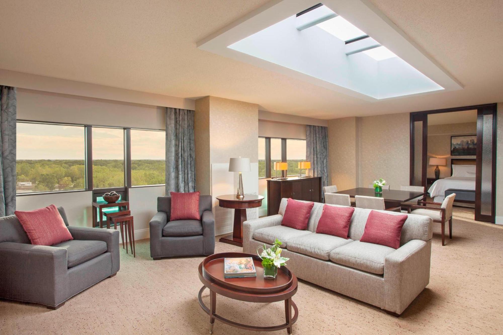 Отель The Westin Southfield Detroit Экстерьер фото