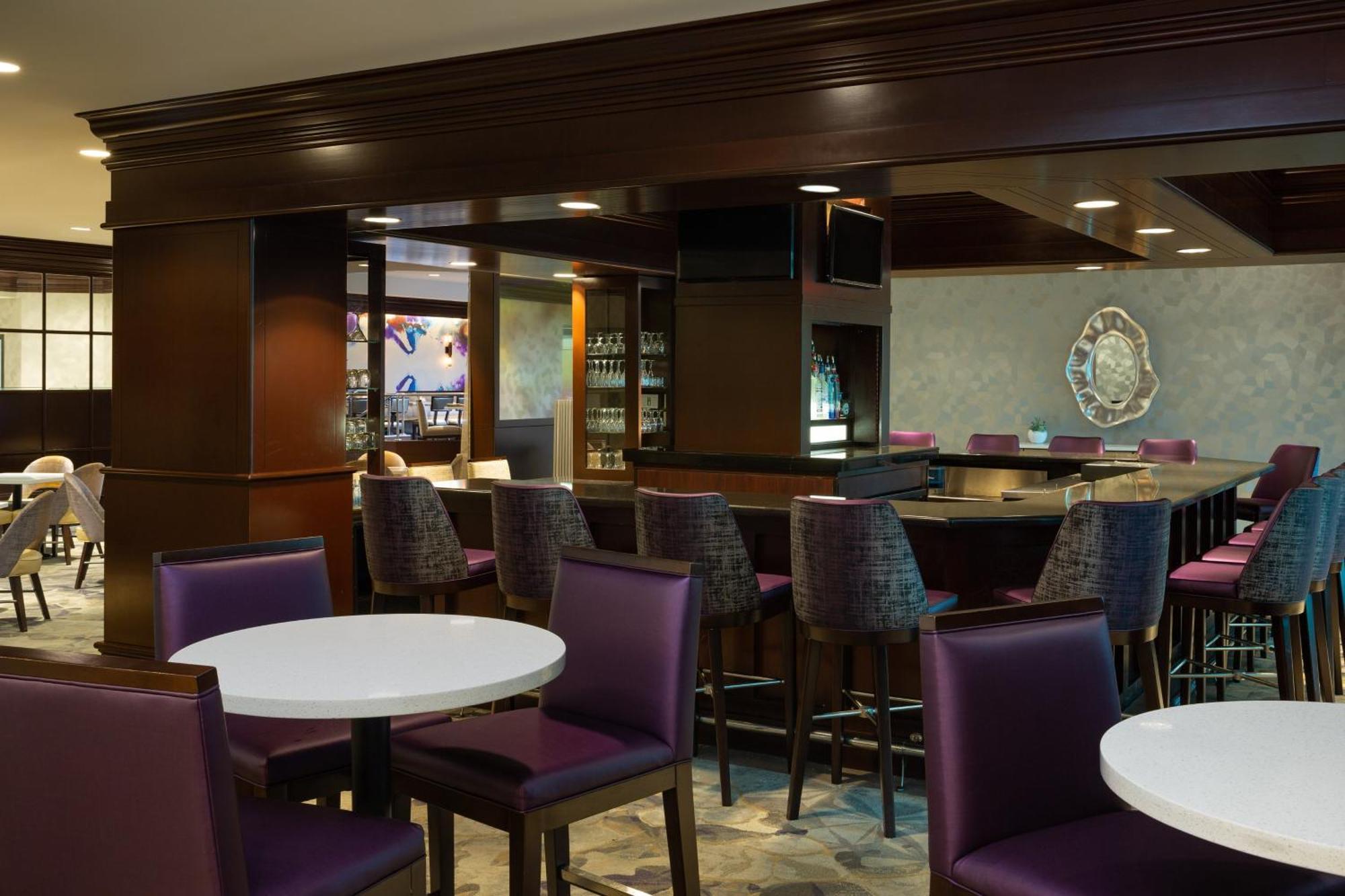 Отель The Westin Southfield Detroit Экстерьер фото